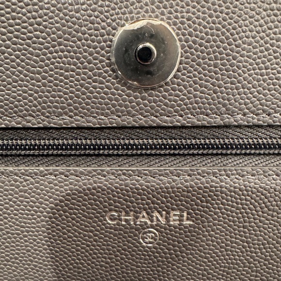 Chanel WOC - Picture 6 of 9